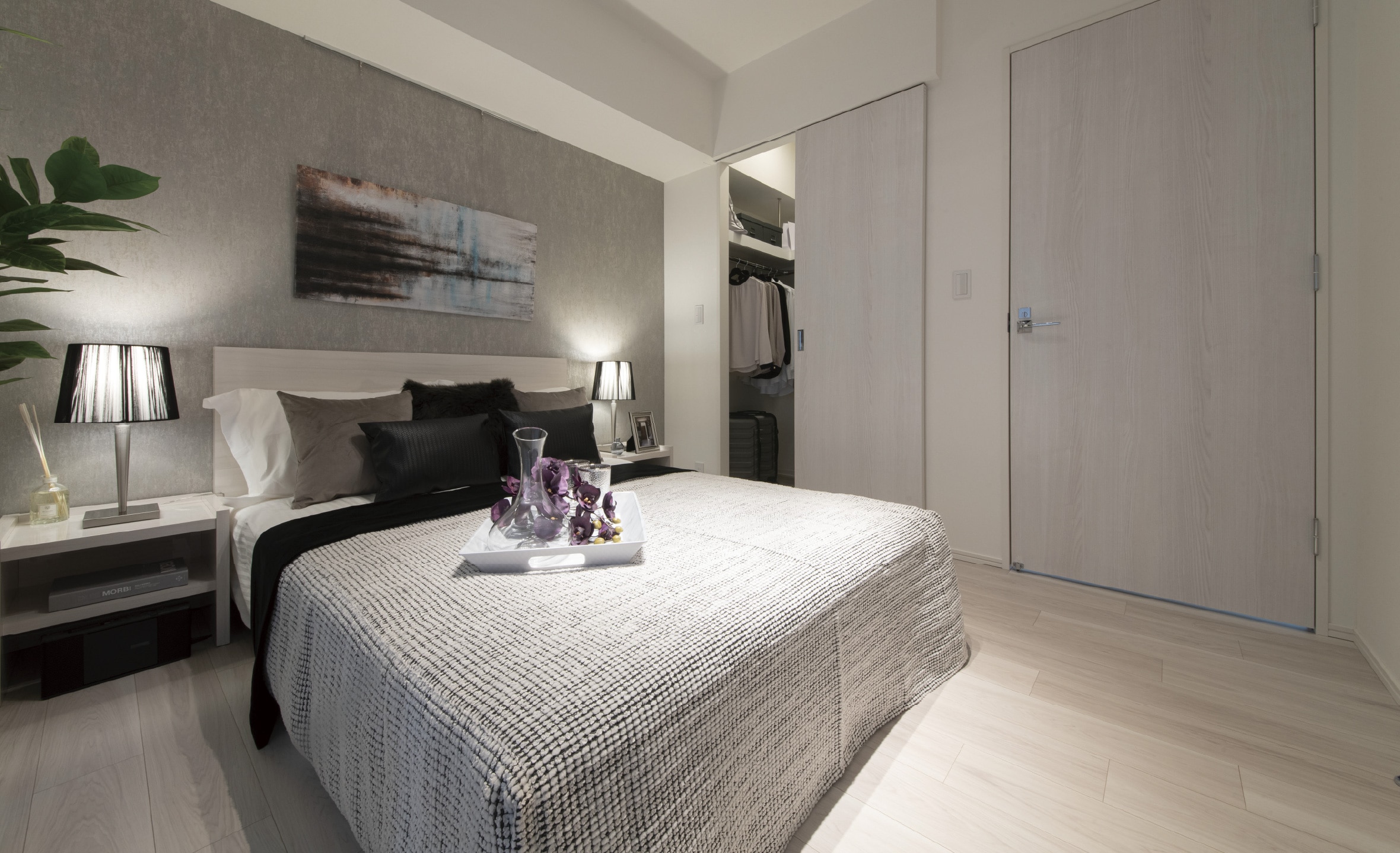 Bed Roomi1j