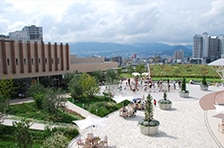 阪急西宮ガーデンズ（2008）