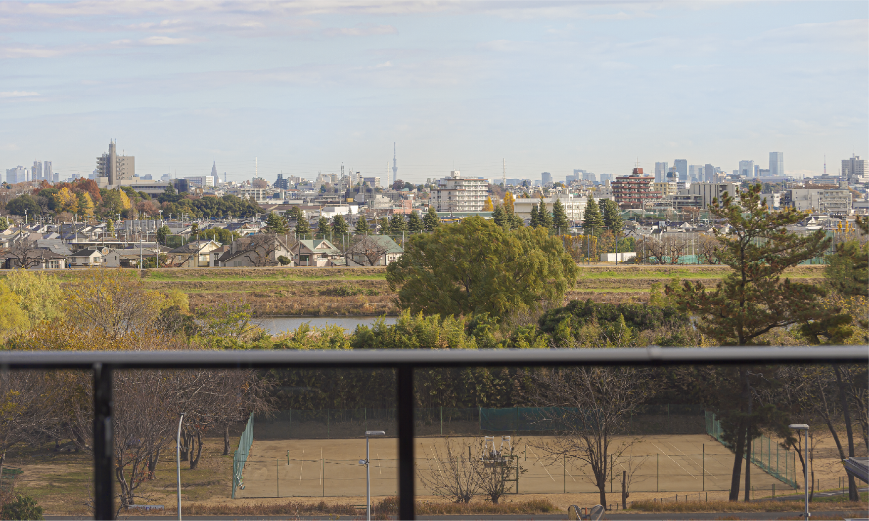 720�������瓌���ʂ��B�e�������]�ʐ^(2025�N12���B�e)