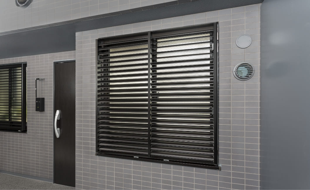 �����[�o�[�ʊi�q