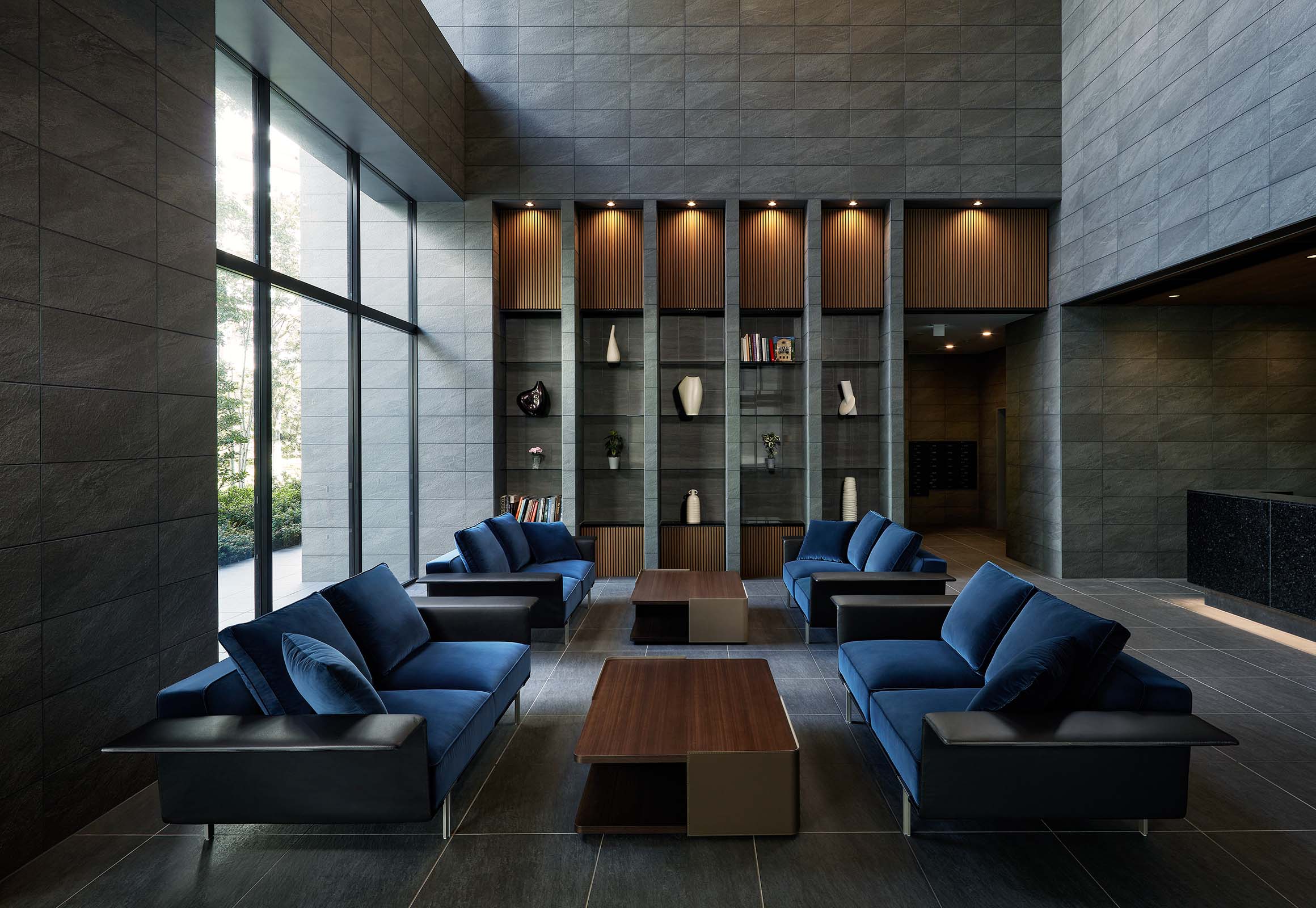 �G���g�����X�z�[���E���E���W�i2025�N9���B�e�j