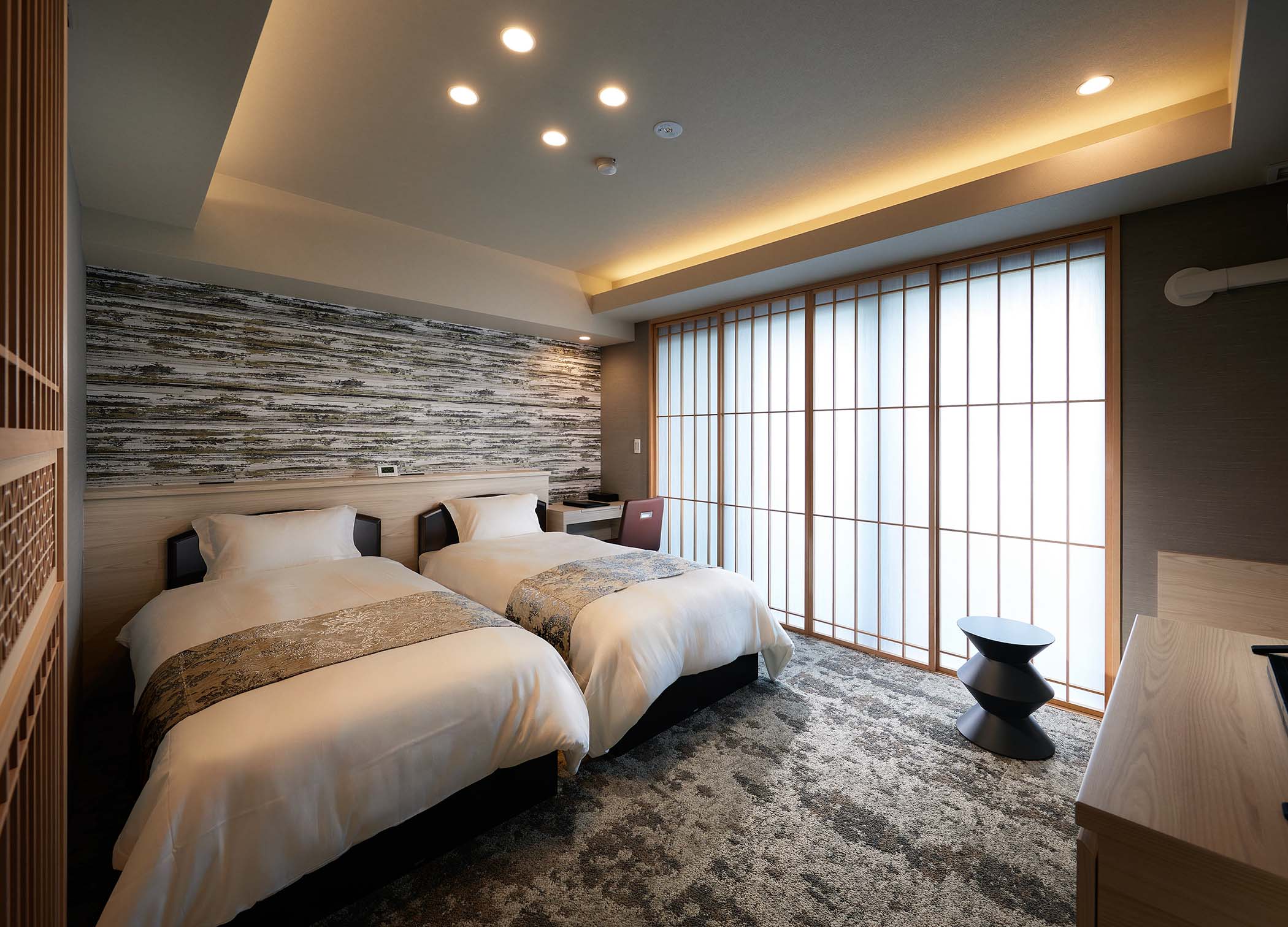 �Q�X�g���[���i2025�N9���B�e�j