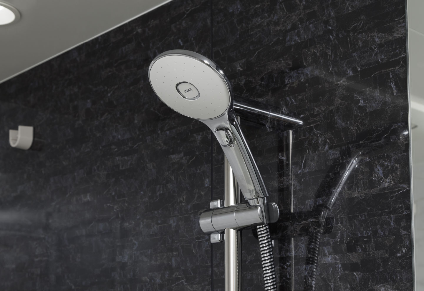 �ߐ��V�����[�w�b�h