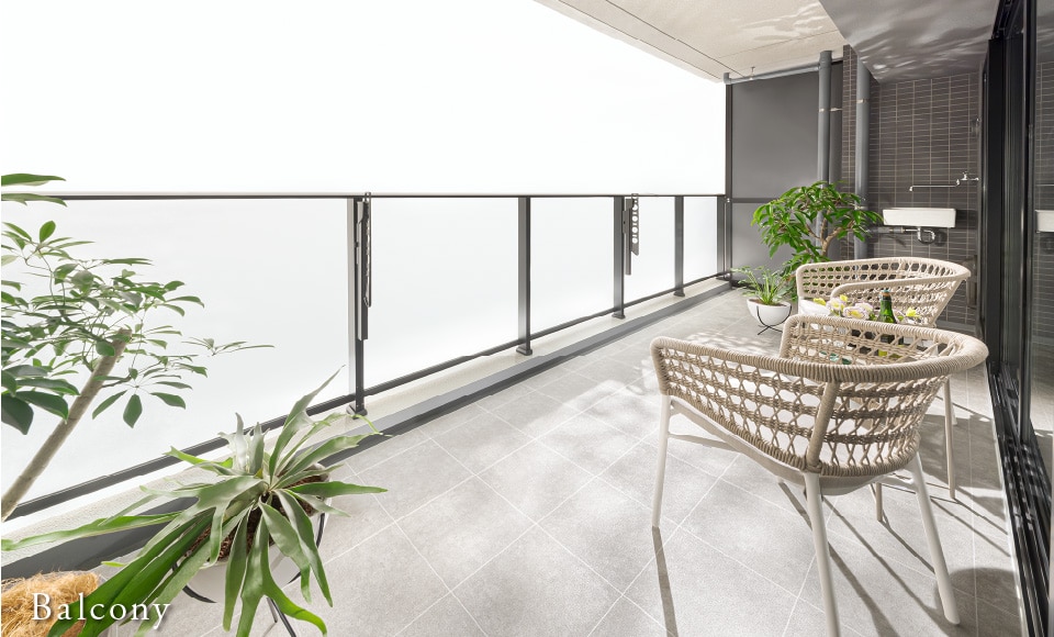 BALCONY